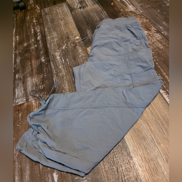 Woman  Light Gray Cargo Pants - Picture 1 of 8